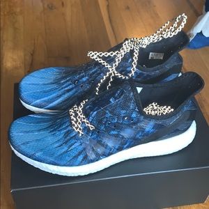 Adidas am4 “GOT” size 8.5 with box DS